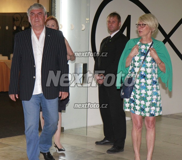 6654 Miroslav Donutil Zuzana Donutilova