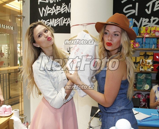 2542 Nikol Moravcova Michaela Stoudkova