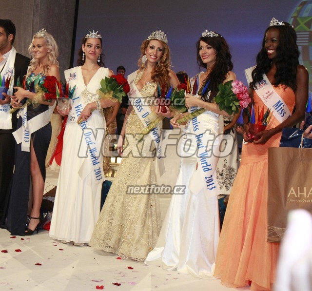 7951 Thaisy Pay Erika Duricova Queval Marianne