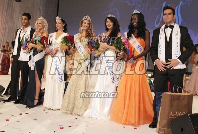 9056 Thaisy Pay Erika Duricova Queval Marianne Christian Bernal