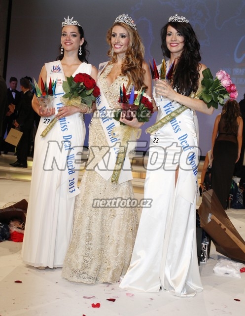 9094 Thaisy Pay Erika Duricova Queval Marianne
