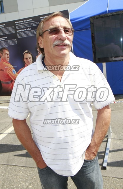 8436 Pavel Zednicek