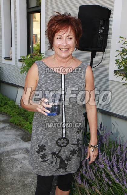 8715 Ilona Svobodova