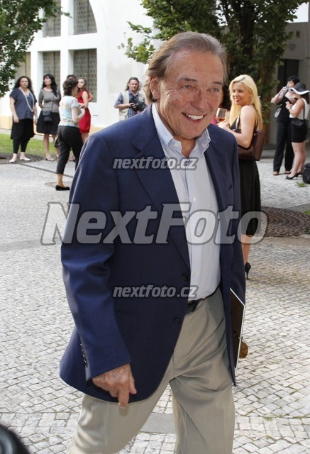 5057 Karel Gott