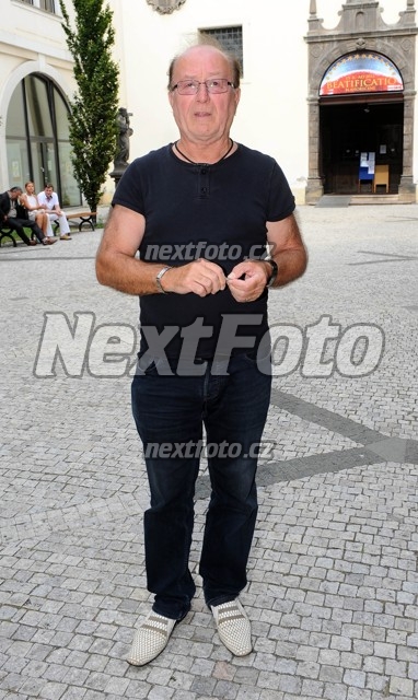 9810 Petr Janda