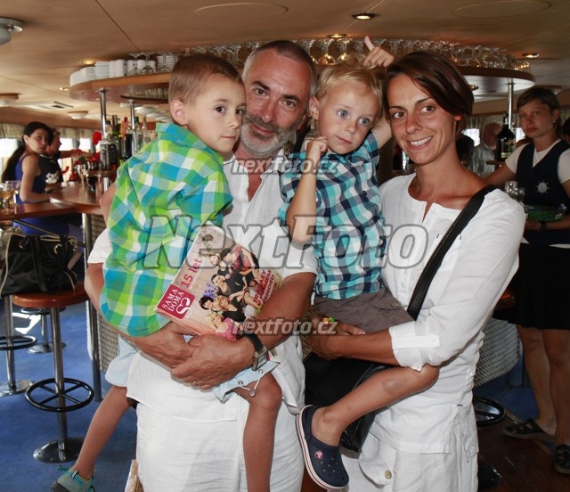 4850 Petr Vacek Jirina Mencakova