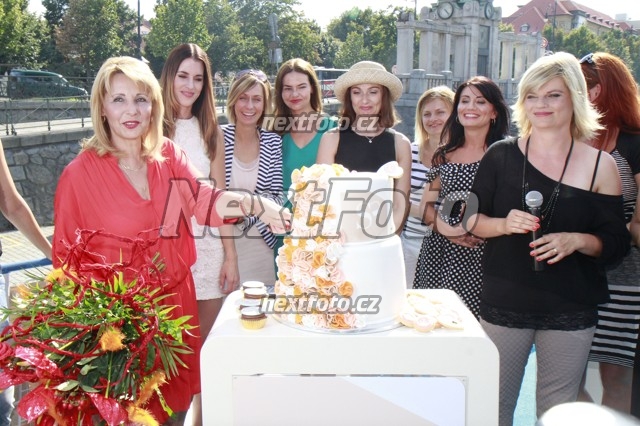 4910 Stanislava Lekesova Lucie Vachova Krizkova Sona Sulakova Martina Hynkova Vrbova Linda Bendova Jana Bohusova