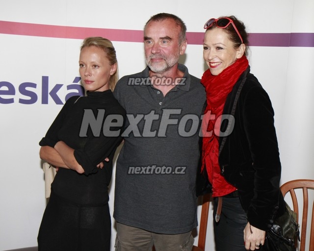 7176 Jaroslav Brabec Linda Rybova Zuzana Stivinova
