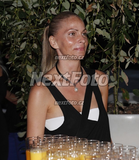 0801 Helena Bartalosova