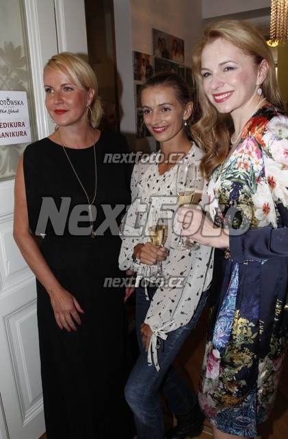 2888 Ivana Jiresova Martina Kocianova Vendula Svobodova