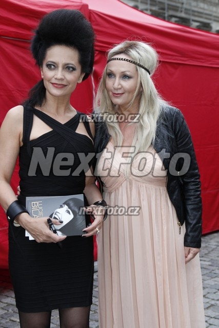 3863 Lucie Bila Bara Basikova