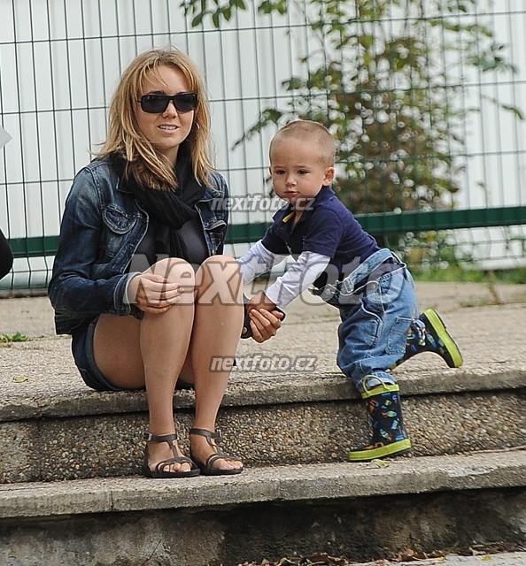 8037 Lucie Vondrackova Matyas Plekanec