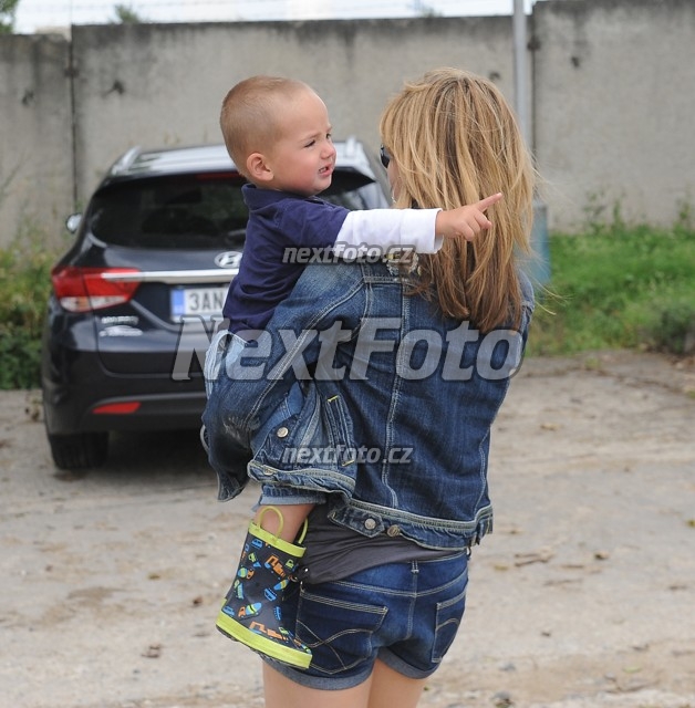 8083 Lucie Vondrackova Matyas Plekanec
