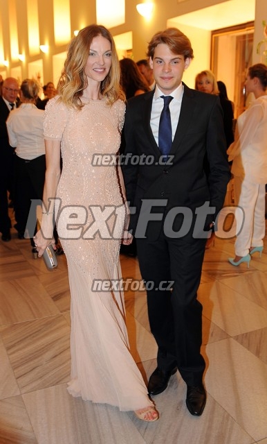 9525 Pavlina Nemcova