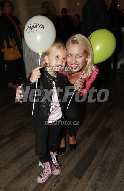 7039 Tereza Matlova Emily Ann Janeckova