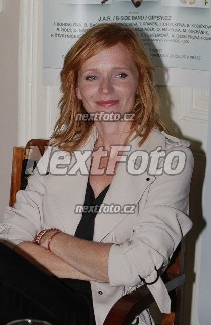 8877 Ana Geislerova