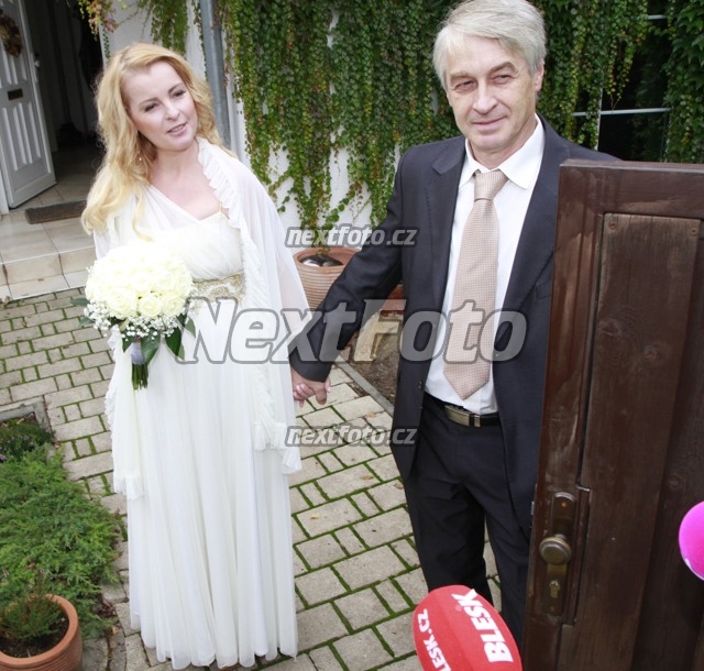 0404 Josef Rychtar Iveta Bartosova