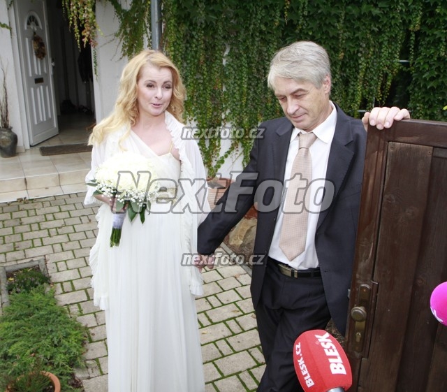 0421 Josef Rychtar Iveta Bartosova