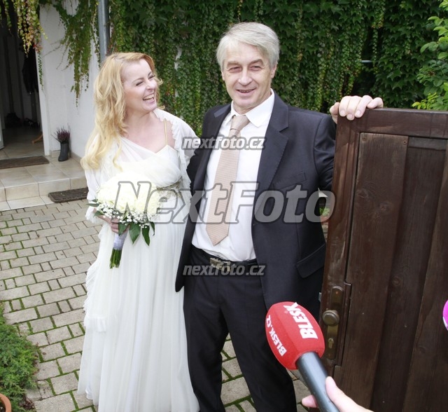 0432 Josef Rychtar Iveta Bartosova