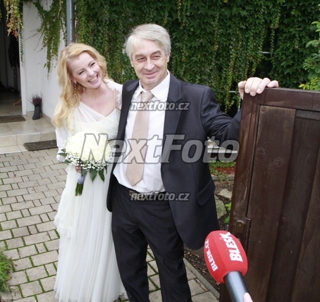 0435 Josef Rychtar Iveta Bartosova