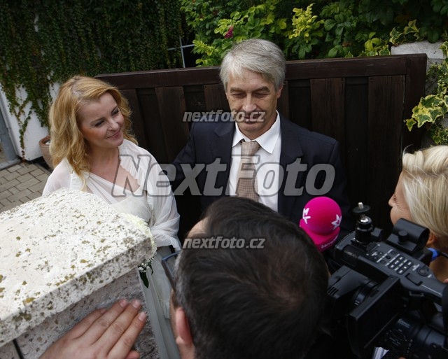 6121 Josef Rychtar Iveta Bartosova