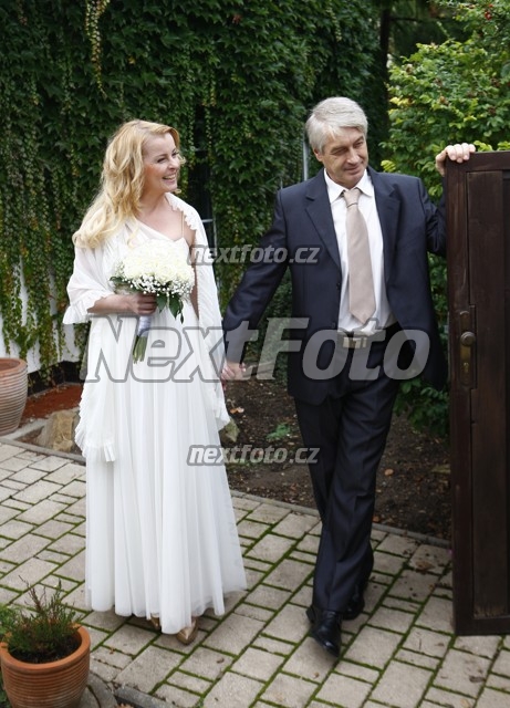 6137 Josef Rychtar Iveta Bartosova