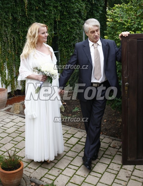 6142 Josef Rychtar Iveta Bartosova