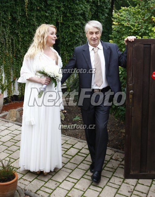 6144 Josef Rychtar Iveta Bartosova