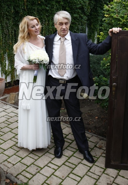 6170 Josef Rychtar Iveta Bartosova