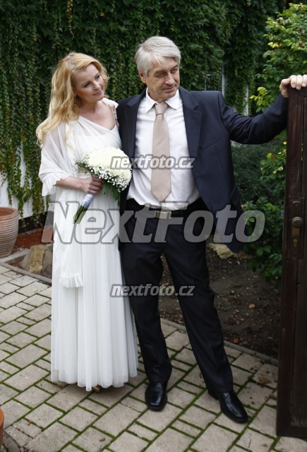 6183 Josef Rychtar Iveta Bartosova