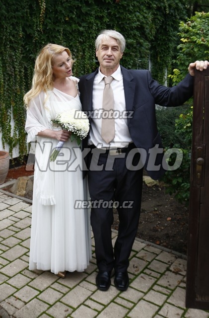 6185 Josef Rychtar Iveta Bartosova