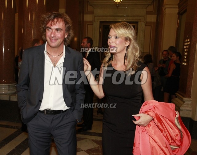1146 Lucie Benesova Tomas Matonoha