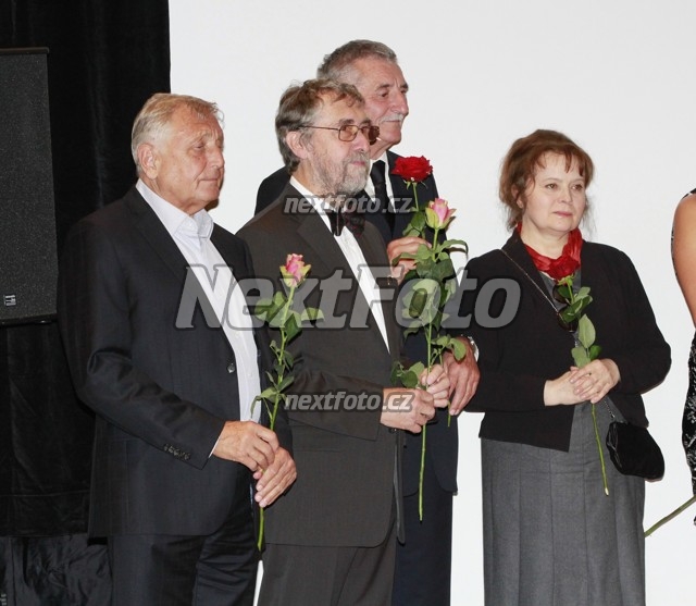 1404 Jiri Menzel Martin Huba Libuse Safrankova