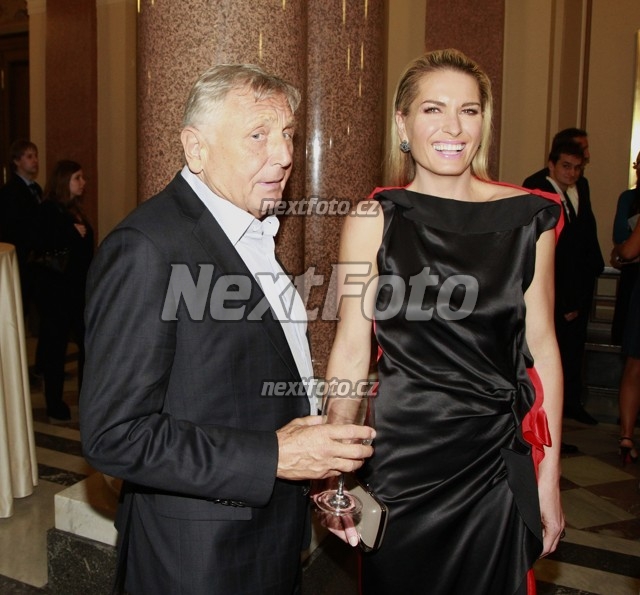 1470 Olga Menzelova Jiri Menzel