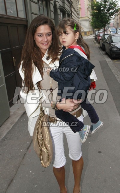 7279 Petra Faltynova Adriana Faltynova