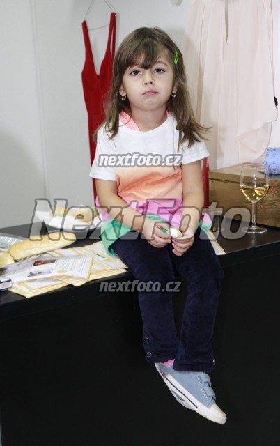 7405 Adriana Faltynova