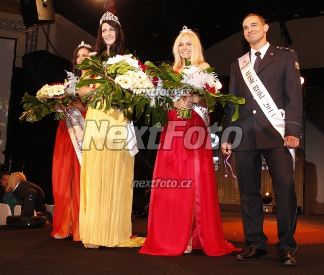 4406 Nela Smirova Stanislava Halusova Marketa Jarkova Tomas Petrecek