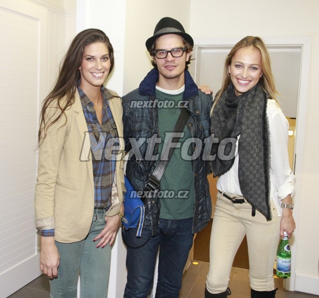 9753 Aneta Vignerova David Kraus Renata Langmannova