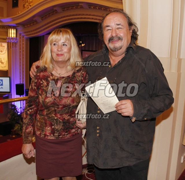 4971 Petr Novotny Mirka Novotna