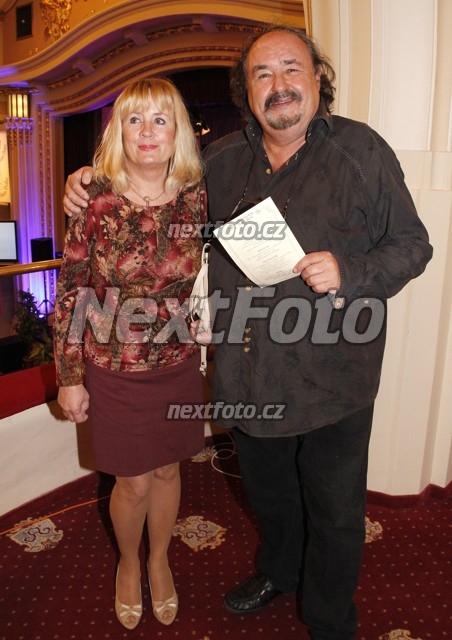 4975 Petr Novotny Mirka Novotna