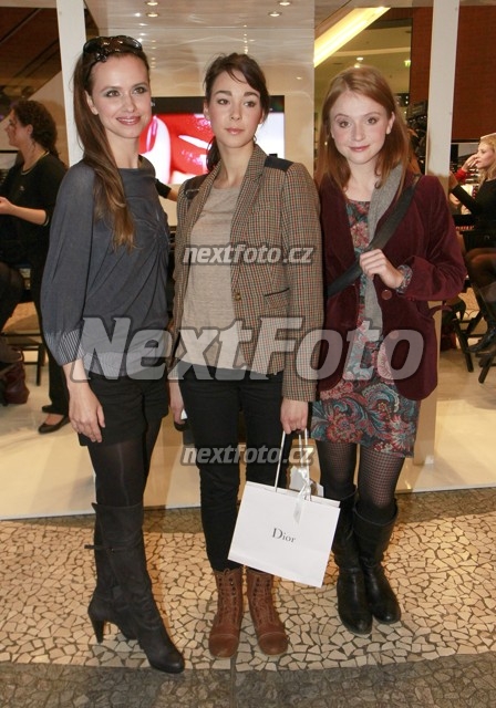 3397 Marie Dolezalova Vanda Chaloupkova Zuzana Vejvodova