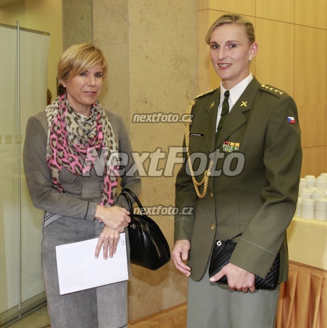 5037 Barbora Spotakova Katerina Neumannova