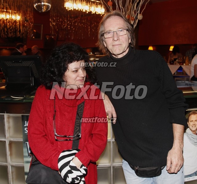 9368 Hana Sorrosova Jiri Vondracek