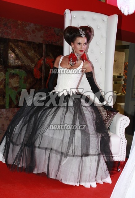 9587 Eliska Buckova