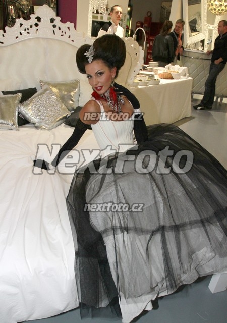 9757 Eliska Buckova