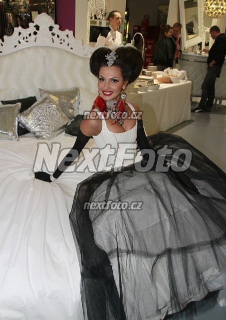 9759 Eliska Buckova