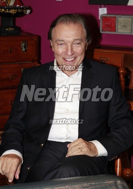 9976 Karel Gott