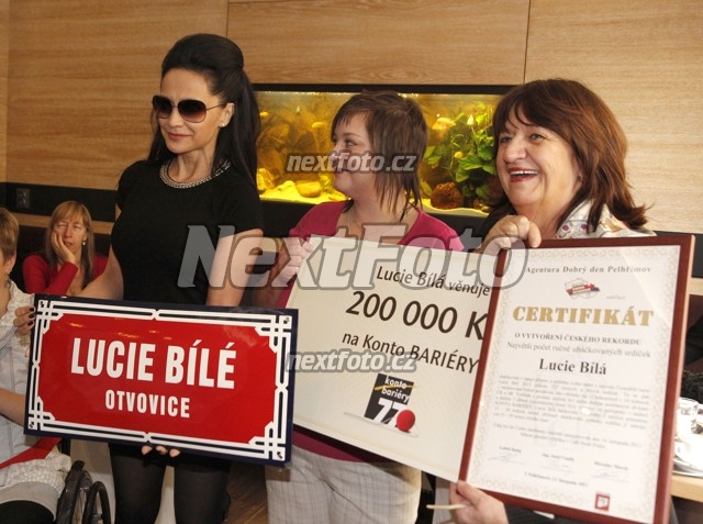 2720 Lucie Bila