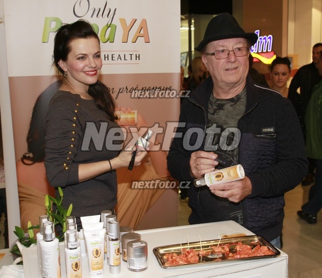 1546 Marta Jandova Petr Janda