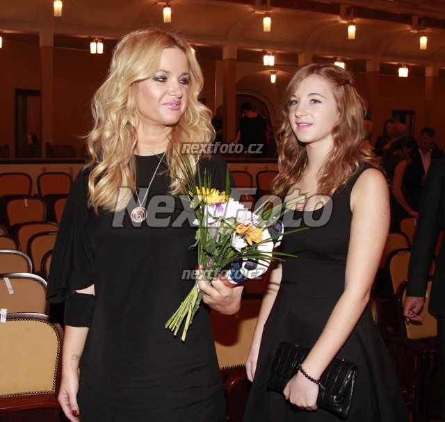 2637 Monika Babisova Vivien Babisova